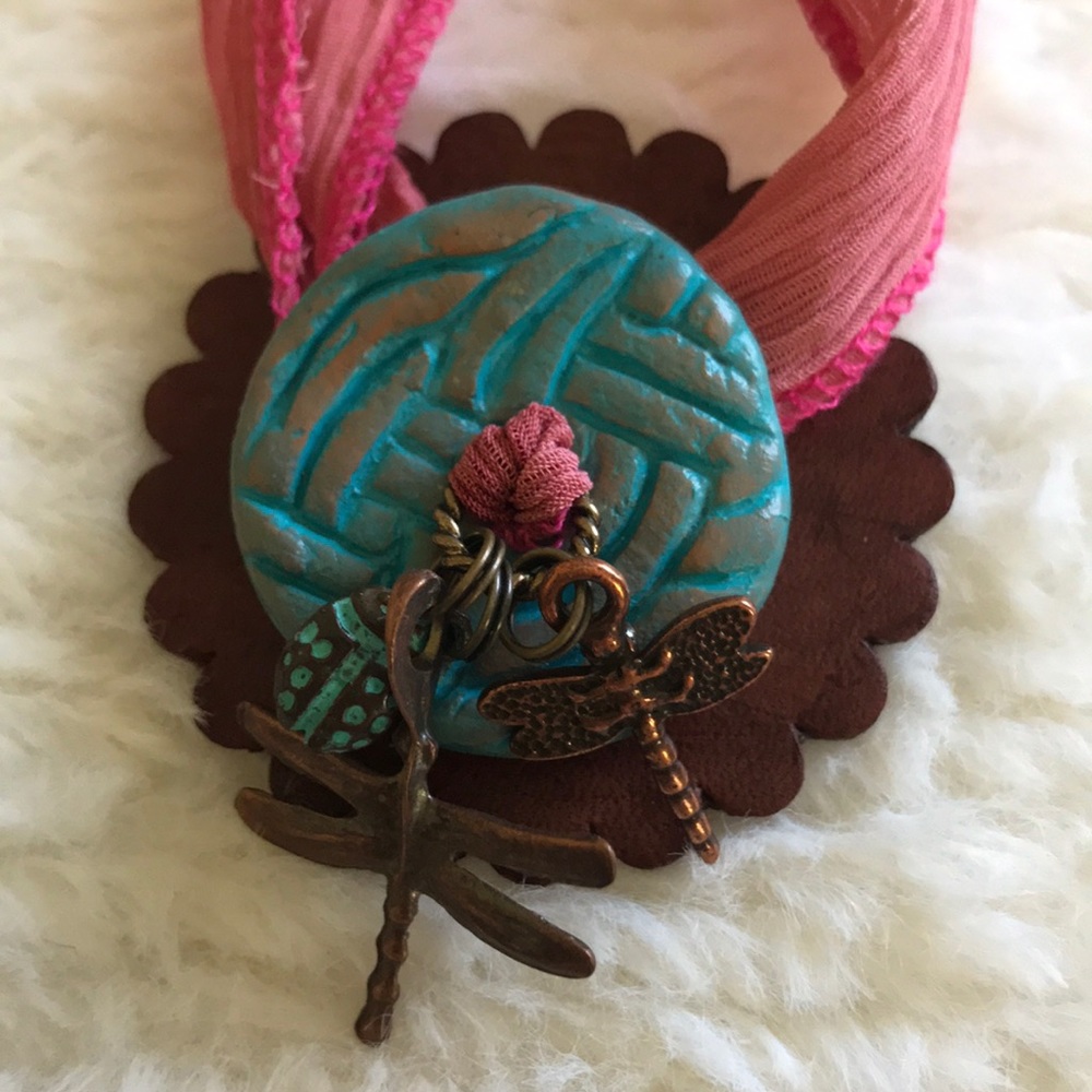 Necklace - Picture 2 of 4